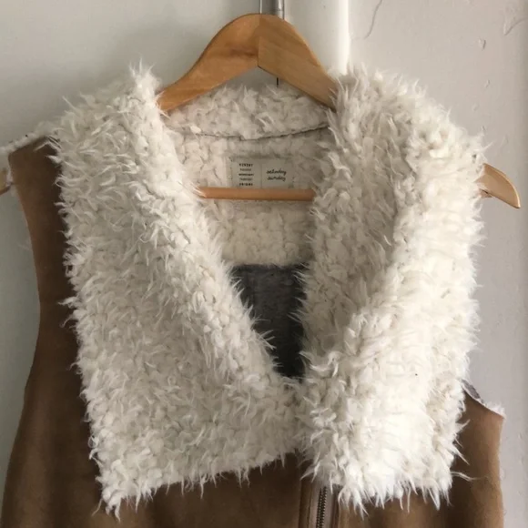 Anthropologie Brown Tan Cream Faux Shearling Vest - Picture 2 of 8